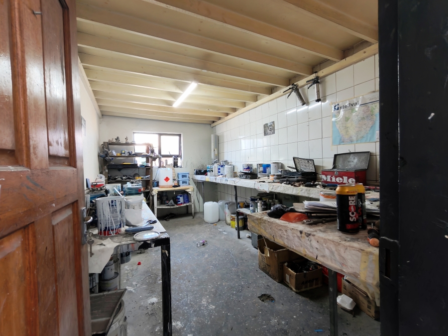 Commercial Property for Sale in Broadlands Western Cape